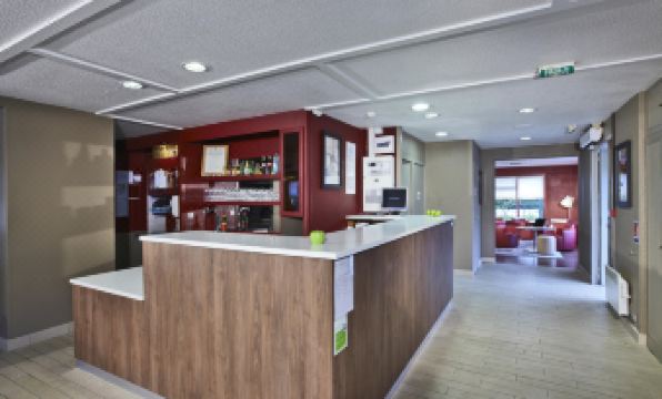 Campanile Chanas - Housity