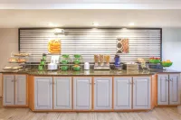 La Quinta Inn by Wyndham Richmond South - breakfast