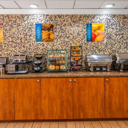 Best Western Plus Bradenton Hotel Suites