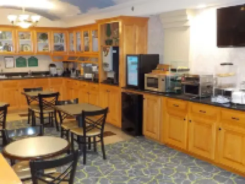 SureStay Plus Hotel by Best Western Warner Robins AFB Hotels in Warner Robins