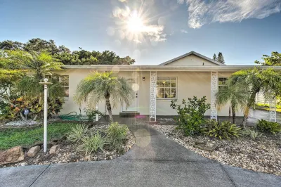 Bright Bradenton Home w/ Games: 6 Mi to Beach