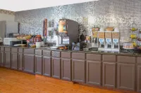 Microtel Inn & Suites by Wyndham Janesville - breakfast