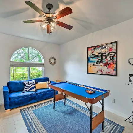 Modern Naples Oasis w/ Saltwater Pool & Jacuzzi!
