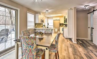 Charming Retreat w/ Deck - Walk to Lake Pepin