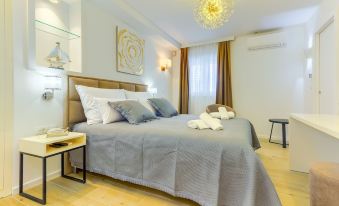 Irini Luxury Rooms