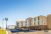 Comfort Inn & Suites فنادق في شايان
