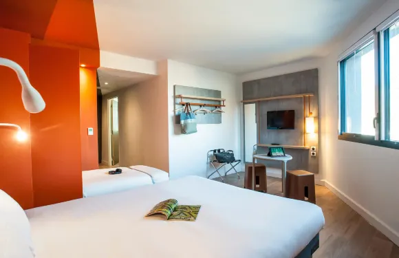 宜必思快捷蒂耶裏堡酒店