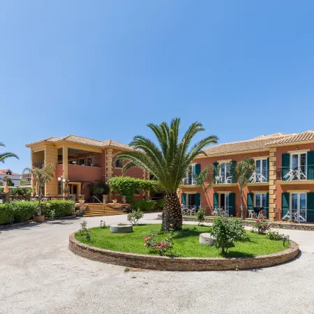 Makis Hotel