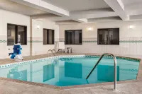 Country Inn & Suites by Radisson, St. Cloud East, MN - Pools