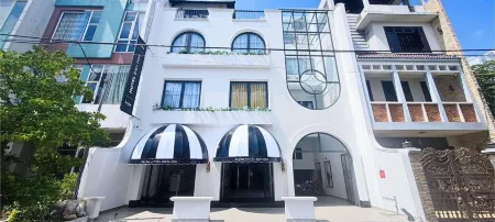 As One Hotel Bien Hoa Отели рядом с достопримечательностью «Nhà thờ Phêro-Gx Tân mai»