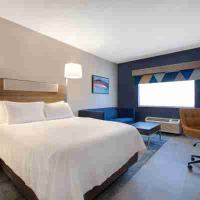 Holiday Inn Express & Suites MOAB by IHG Rooms