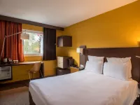 Hôtel Mercure Paris Porte de Pantin Hotel a Pantin