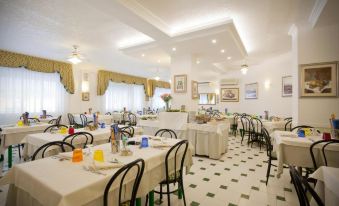 Hotel Splendid - Housity