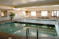 Comfort Inn & Suites Grand Forks Near Alerus Center - piscine