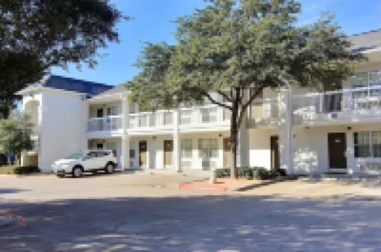 Studio 6 Austin, TX - Midtown Hotels near Elisabet Ney Museum
