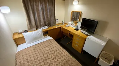 Sanuki Green Hotel Hotel di Ushiku