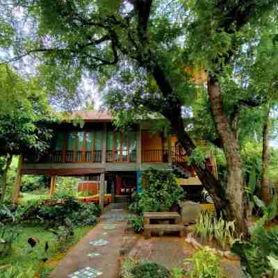 เอื้องคำ รีสอร์ท ลำปาง Hotel Exterior