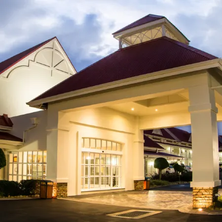 Courtyard Hotel Gqeberha Отели рядом с достопримечательностью «Саммерстранд»