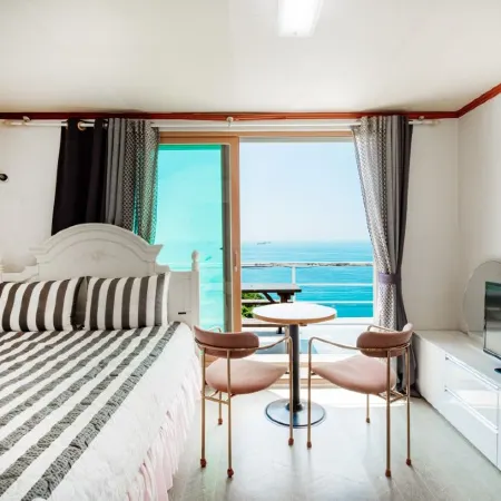 Namhae Seolleim Pension