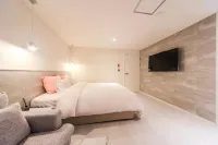 Haeundae MoMo Juice Hotel