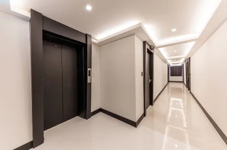 The Leeds Hotel Отели рядом с достопримечательностью «Вусонский университет Восточный Кампус»