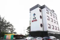 Taean Suryong Motel Hotel dekat Lapangan Terbang Taean