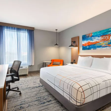 La Quinta Inn & Suites by Wyndham Mount Laurel / Moorestown Hotels in Mount Laurel Township