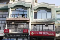 Hotel Metro Regency Chandi Devi Temple附近的飯店