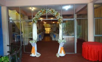 Shanthi Beach Resort