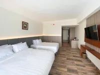 D'GIRIJATI RESORT & BEACH CLUB YOGYAKARTA Hotel di Panggang