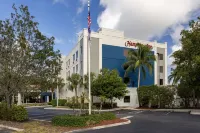 Hampton Inn West Palm Beach Central Airport - parking