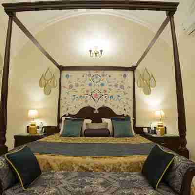 MPT Sheesh Mahal, Orchha Rooms