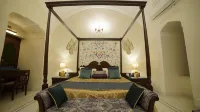 MPT Sheesh Mahal, Orchha Hotels in Orchha