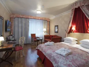 Hotel Bristol