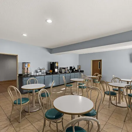Red Lion Inn & Suites Gretna - Omaha SW