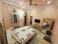 Raj Rajeshwari Haveli Hotels in Khatipura