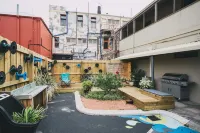 Six Degrees Motel Hotels in Centennial Park