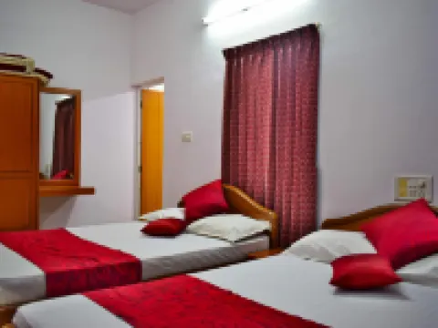 Peters Park Hotels in Yelegiri
