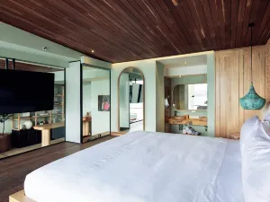 The Brown, Guatape, Autograph Collection