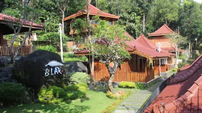 Blarak Villa Hotel dekat Obelix Sea View