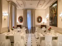 Hotel Jolanda