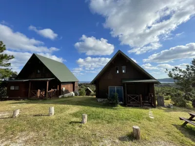 Matayoshi Coffee Farm Hotels near 奥間土帝君の大キリ