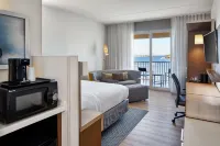 Courtyard St. Petersburg Clearwater/Madeira Beach فنادق في Madeira Beach