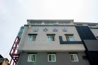 Paju Now Hotels near Byukchoji Gardens