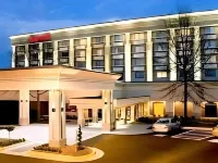 Fairfax Marriott at Fair Oaks Hotels near Van Dyck Park