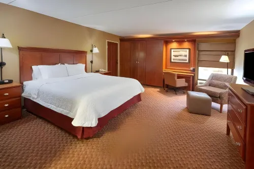 Hampton Inn Peoria-East at the Riverboat Casino Hotels in Fondulac Township