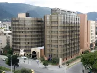 COSMOS 100 Hotel + Centro de Convenciones Hoteles en 