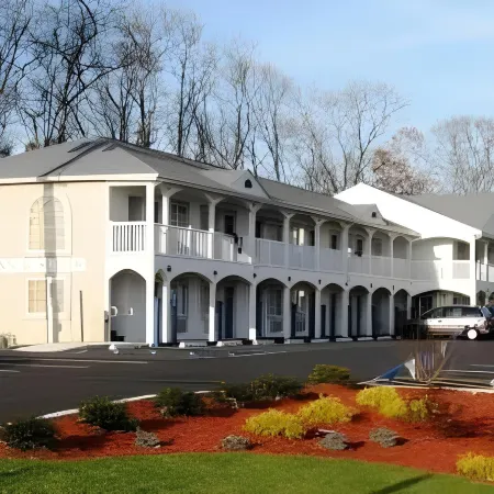 Studio Inn and Suites