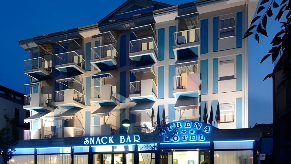 Hotel Athena