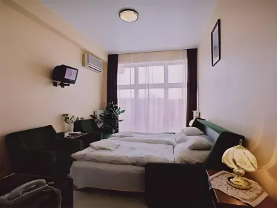 Hotel Uno Hotels near Varga Tanya Horse Show